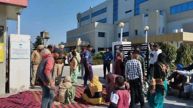 होशियारपुर के (IVY) हॉस्पिटल से हुई बड़ी चूक,व्यक्ति को बताया मृतक,(पी जी आई) में हुआ जिंदा जानें कैसे?