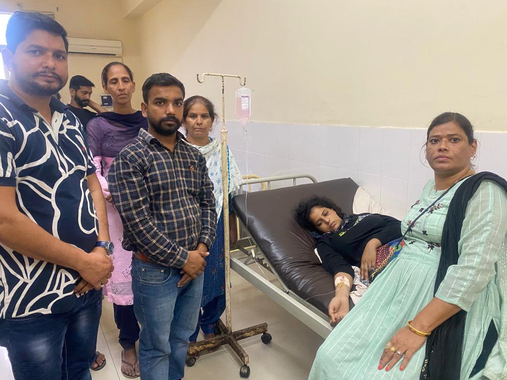 ਗੁਰਦਾਸਪੁਰ ਸਿਟੀ ਥਾਣੇ ਦੀ ਘਟੀਆ ਕਰਤੂਤ ਨੌਜਵਾਨ ਕੁੜੀ ਨੂੰ ਗੈਰ-ਕਨੂੰਨੀ ਢੰਗ ਨਾਲ ਕੀਤਾ ਗ੍ਰਿਫ਼ਤਾਰ