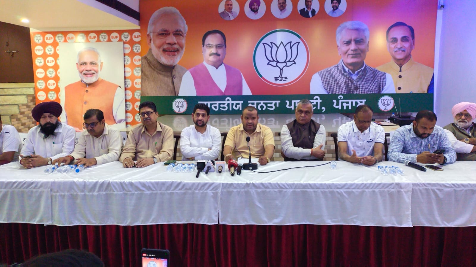 भाजपा नेताओ ने आरोप लगाया नगर निगम जालंधर भ्रष्टाचार का अड्डा बना* 