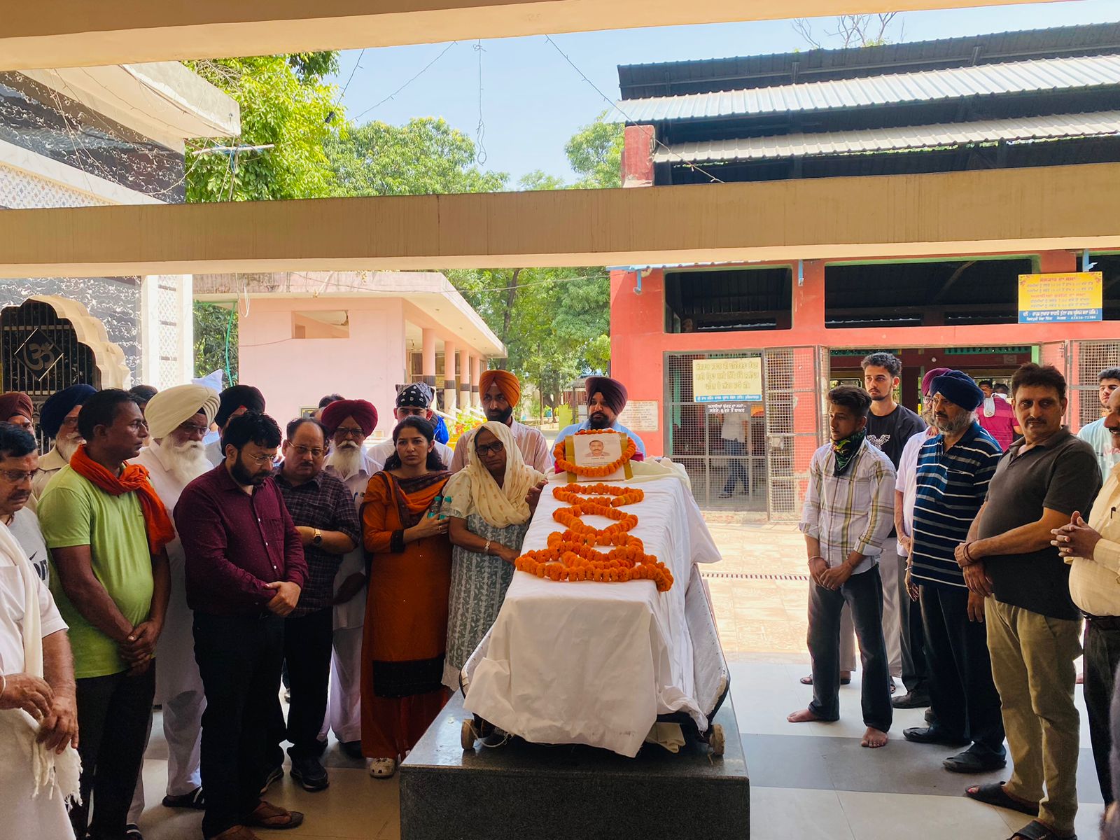 ਸ਼ਿਵਪੁਰੀ ਸ਼ਮਸ਼ਾਨ ਘਾਟ ‘ਚ ਹੋਇਆ ਹਿੰਮਤ ਰਾਏ ਦਾ ਅੰਤਿਮ ਸੰਸਕਾਰ  -ਵਿਧਾਇਕ ਡਾ. ਰਵਜੋਤ ਸਿੰਘ ਅਤੇ ਹੋਰਨਾਂ ਸ਼ਖ਼ਸੀਅਤਾਂ ਨੇ ਕੀਤੀ ਸ਼ਿਰਕਤ 