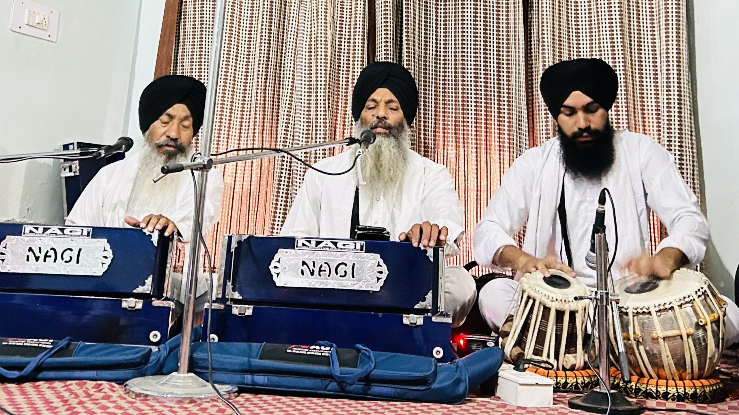  ਆਸ ਕਿਰਨ ਡਰੱਗ ਕਾਊੰਸਲਿੰਗ ਅਤੇ ਮੁੜ ਵਸੇਬਾ ਕੇਂਦਰ ਦੇ 23 ਸਾਲ ਪੂਰੇ ਅਤੇ 24ਵਾਂ ਸਾਲ ਸ਼ੁਰੂ ਹੋਣ ਮੌਕੇ ਸ਼ੁਕਰਾਨਾ ਸਮਾਗਮ ਕਰਵਾਇਆ।                    