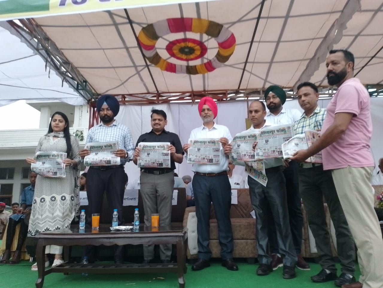 ਹੁਸ਼ਿਆਰਪੁਰ ਫੋਕਸ ਅਖਬਾਰ ਜ਼ੁਲਮ ਅਤੇ ਬੇਇਨਸਾਫ਼ੀ ਦੇ ਸ਼ਿਕਾਰ ਲੋਕਾਂ ਦੀ ਆਵਾਜ਼ ਬਣ ਕੇ ਪਾਠਕਾਂ ਦੀ ਆਵਾਜ ਬਣ ਰਹੀ ਹੈ : ਸੁਖਵਿੰਦਰ /ਇੰਦਰਜੀਤ 