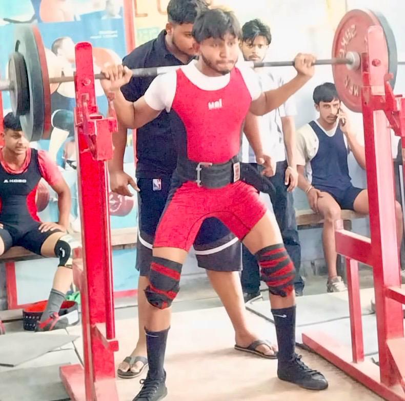 ਤੈਰਾਕੀ ਅੰਡਰ-14 : 100 ਮੀਟਰ ਬਟਰ ਫਲਾਈ ਮੁਕਾਬਲੇ ’ਚ ਦਿਵਜੋਤ ਸਿੰਘ ਨੇ ਮਾਰੀ ਬਾਜ਼ੀ