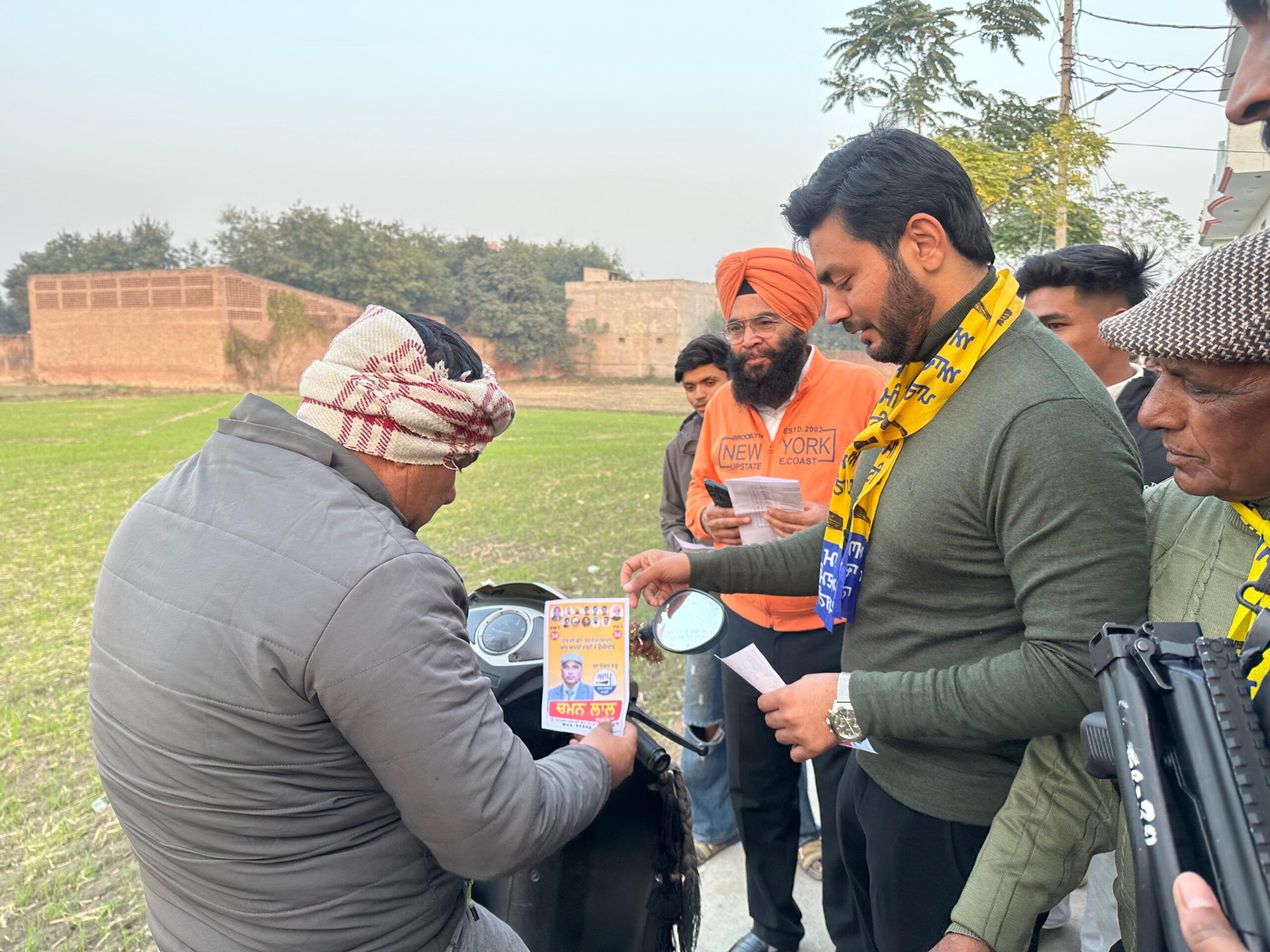 ਵਿਧਾਇਕ ਡਾ. ਇਸ਼ਾਂਕ ਕੁਮਾਰ ਵਲੋਂ ਫਗਵਾੜਾ ‘ਚ ਨਗਰ ਨਿਗਮ ਚੋਣਾਂ ਲਈ ਡੋਰ-ਟੂ-ਡੋਰ ਪ੍ਰਚਾਰ