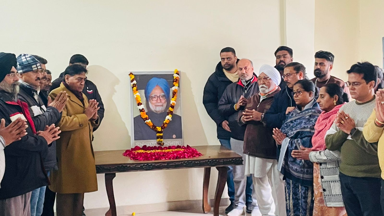  ਡਾ: ਮਨਮੋਹਨ ਸਿੰਘ ਦਾ ਸਿੱਖਿਆ ਹਾਸਲ ਕਰਨ ਤੋਂ ਲੈ ਕੇ ਦੇਸ਼ ਦੀ ਅਗਵਾਈ ਕਰਨ ਤੱਕ ਦਾ ਵਿਸ਼ੇਸ਼ ਰਿਸ਼ਤਾ ਰਿਹਾ ਹੁਸ਼ਿਆਰਪੁਰ ਨਾਲ : ਸੁੰਦਰ ਸ਼ਾਮ ਅਰੋੜਾ 