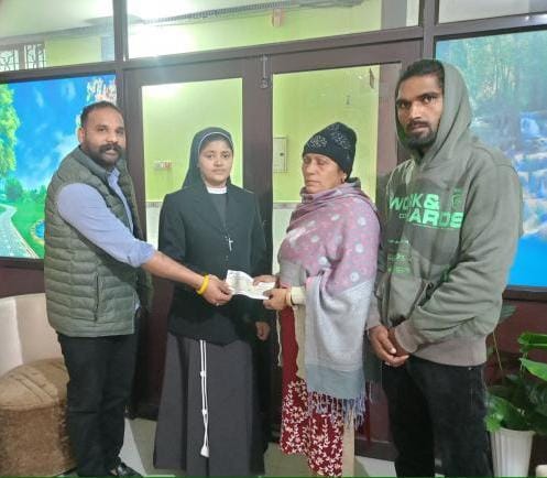 ਨਸ਼ੇ ਦੀ ਹਾਲਤ ਵਿੱਚ ਸਕੂਟੀ ਤੇ ਆ ਰਹੇ ਵਿਅਕਤੀ ਦਾ ਸਕੂਲ ਦੀ ਬੱਸ ਨਾਲ ਹੋਇਆ ਐਕਸੀਡੈਂਟ