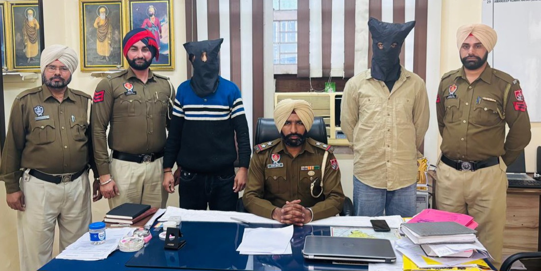 ਐਸ,ਐਚ,ਉ ਰਮਨ ਕੁਮਾਰ ਥਾਣਾ ਬੁਲ੍ਹੋਵਾਲ ਨੇ ਨਸ਼ੀਲੀਆਂ ਗੋਲੀਆਂ ਅਤੇ ਨਸ਼ੀਲੇ ਪਦਾਰਥ ਸਮੇਤ ਦੋ ਵਿਅਕਤੀਆਂ ਨੂੰ ਕੀਤਾ ਕਾਬੂ 