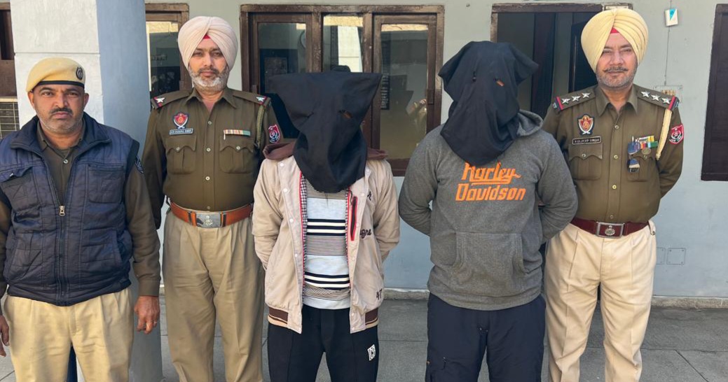 60 ਨਸ਼ੀਲੀਆਂ ਗੋਲੀਆਂ ਸਮੇਤ ਦੋ ਵਿਅਕਤੀ ਚੜੇ ਪੁਲਿਸ ਦੇ ਅੜਿੱਕੇ ! 