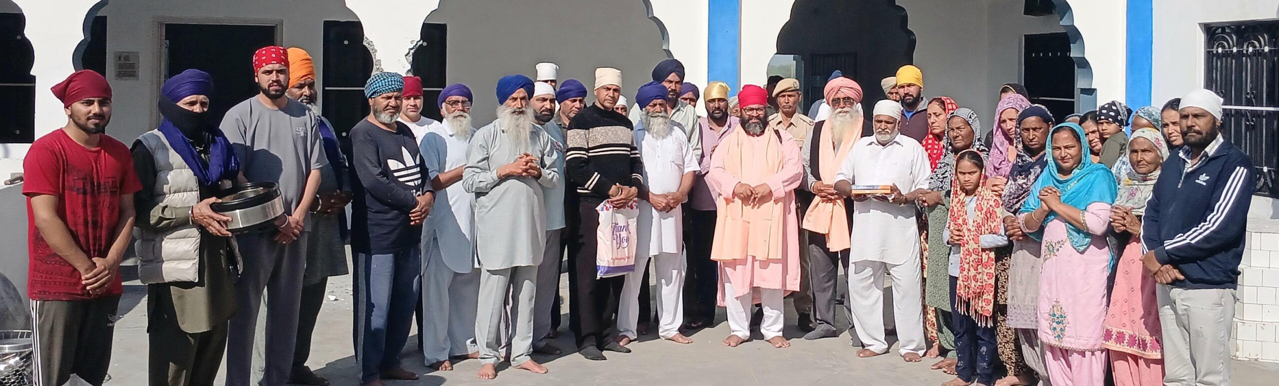 ਸੰਤ ਬਾਬਾ ਕੁਲਵੰਤ ਰਾਮ ਭਰੋਮਜਾਰਾ ਨੇ ਸ਼੍ਰੀ ਗੁਰੂ ਰਵਿਦਾਸ ਮਹਾਰਾਜ ਜੀ ਨਵੇਂ ਬਣ ਰਹੇ ਗੁਰਦੁਆਰਾ ਸਾਹਿਬ ਜੀ ਦਾ ਨੀਹ ਪੱਥਰ ਰੱਖਿਆ ! 