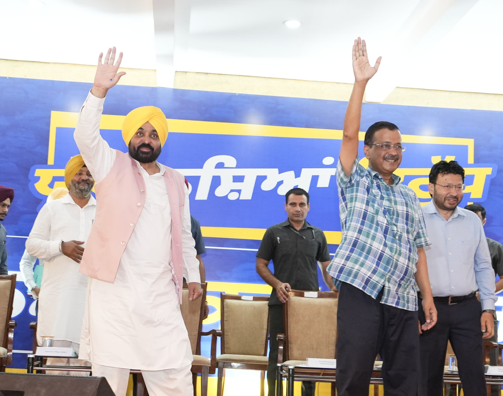 ਨਸ਼ਾ ਤਸਕਰਾਂ ਦੀ ਪੁਸ਼ਤਪਨਾਹੀ ਕਰਨ ਵਾਲਿਆਂ ਨੇ ਪੰਜਾਬ ਨੂੰ ਬਰਬਾਦ ਕਰ ਦਿੱਤਾ-ਕੇਜਰੀਵਾਲ ਨੇ ਵਿਰੋਧੀ ਧਿਰਾਂ ਨੂੰ ਕਰੜੇ ਹੱਥੀਂ ਲਿਆ*