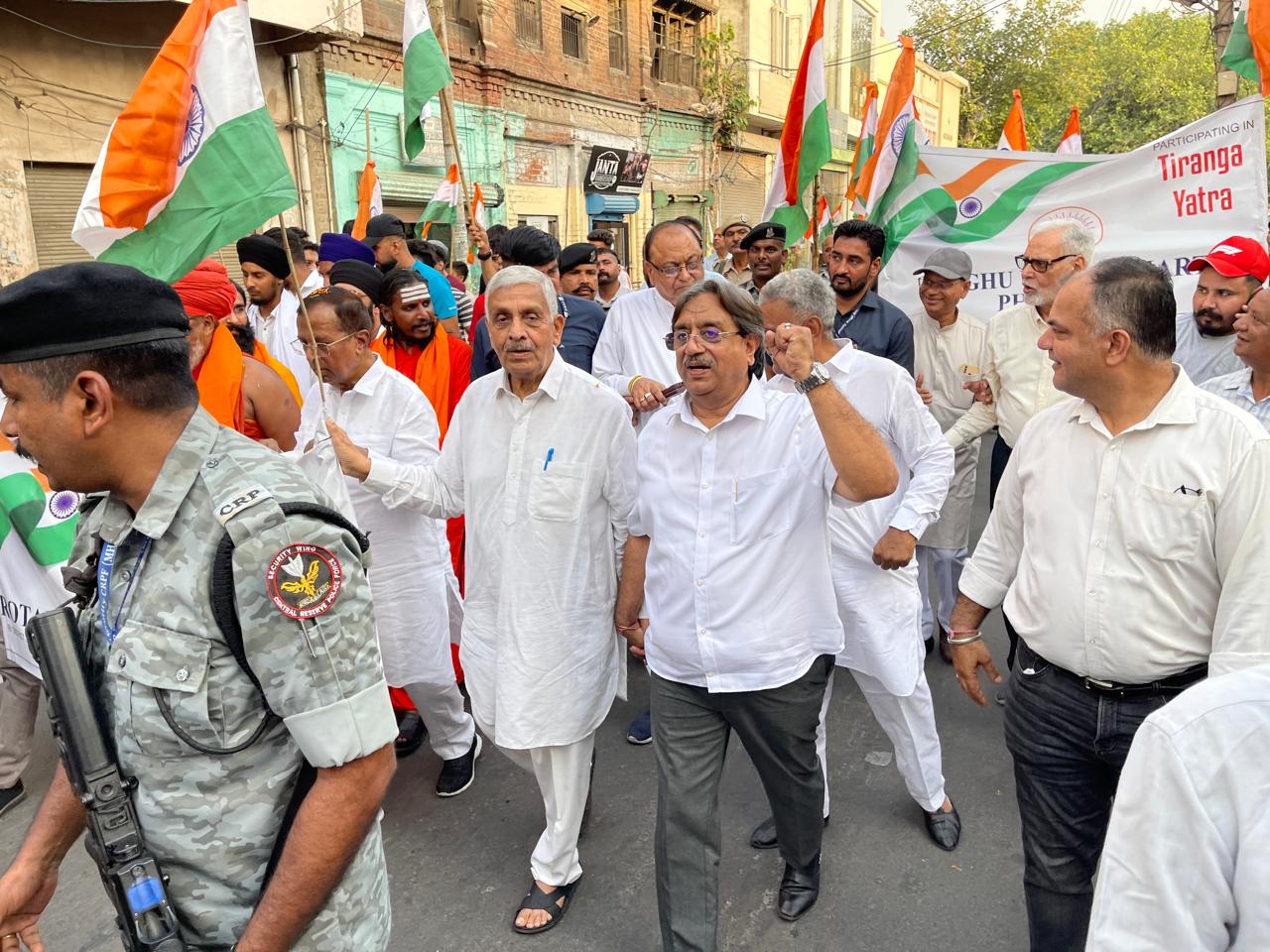 सोम प्रकाश के नेतृत्व में फगवाड़ा में निकली तिरंगा यात्रा में शामिल हुए राकेश राठौर