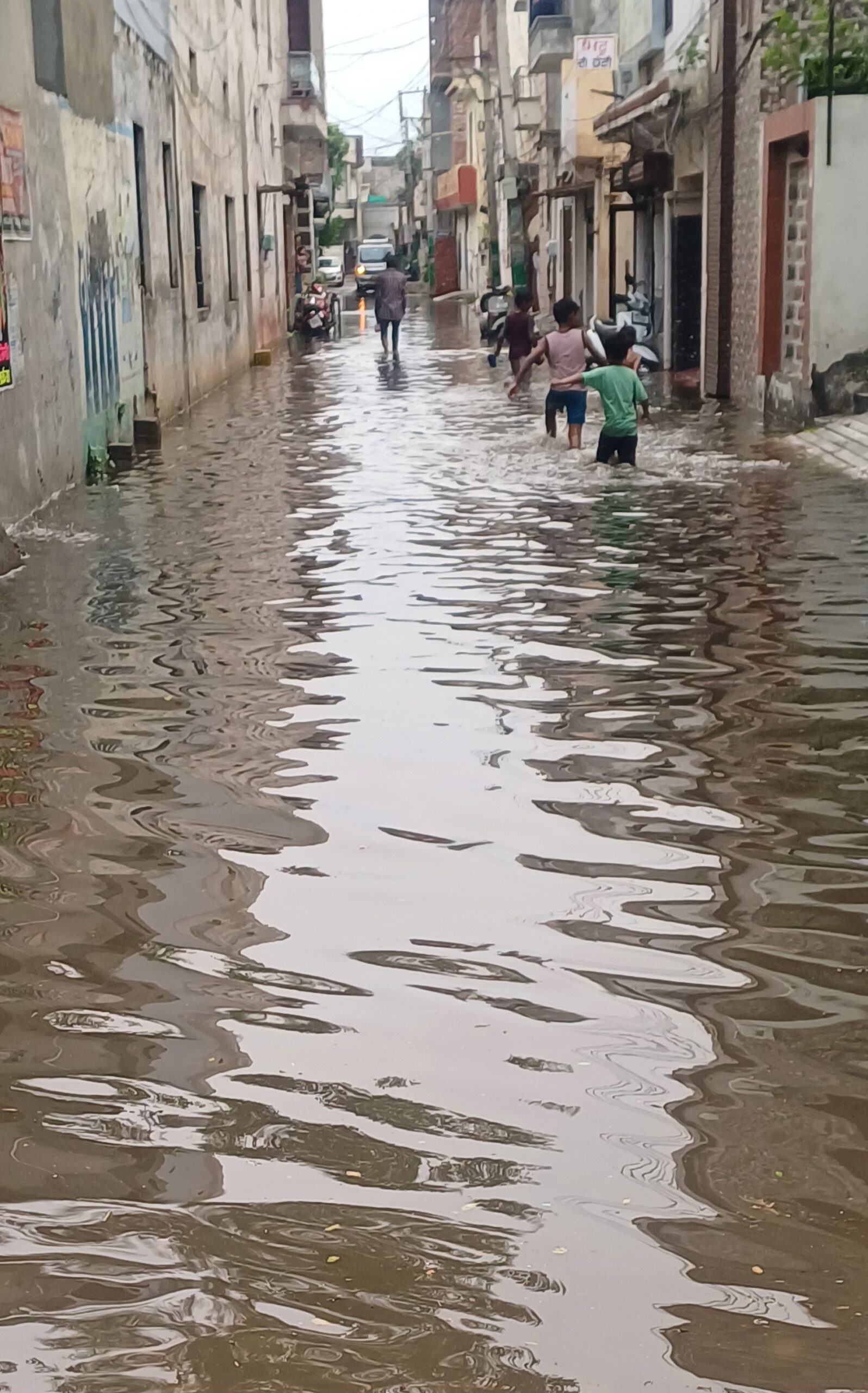 50 ਲੱਖ ਤੋਂ ਵੱਧ ਨਾਲ ਪਾਣੀ ਦੀ ਨਿਕਾਸੀ ਲਈ ਬਣੇ ਨਾਲੇ ਦੀ ਅੱਧੇ ਘੰਟੇ ਦੇ ਮੀਂਹ ਨੇ ਖੋਲੀ ਪੋਲ 