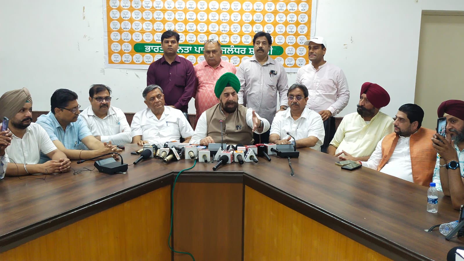 भाजपा के राष्ट्रीय प्रवक्ता सरदार आर,पी सिंह ने आपातकाल के काले दौर पर की प्रेस वार्ता