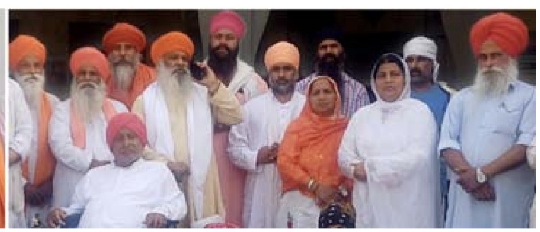 ਅਹਿਮਦਾਬਾਦ ਹਵਾਈ ਹਾਦਸੇ ਵਿੱਚ ਵਿਛੜੀਆਂ ਰੂਹਾਂ ਨੂੰ ਮਾਲਕ ਆਪਣੇ ਚਰਨਾਂ ਵਿੱਚ ਨਿਵਾਸ ਬਖਸ਼ਣ ਲਈ ਕੀਤੀ ਅਰਦਾਸ : ਸੰਤ ਨਿਰਮਲ ਦਾਸ ਜੀ ਬਾਬੇ ਜੋੜੇ