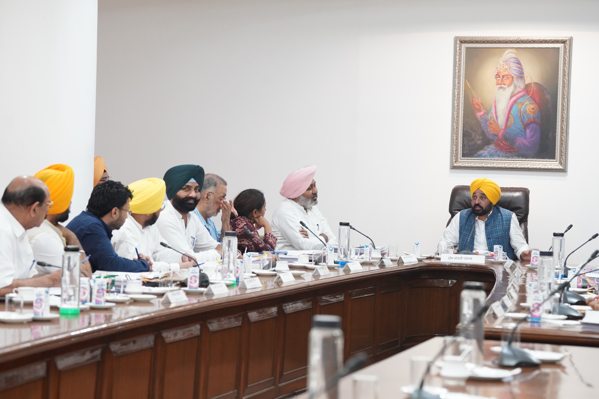 ਭਗਵੰਤ ਮਾਨ ਵੱਲੋ ਪੰਜਾਬ ਕੈਬਨਿਟ ਦੀ ਕੀਤੀ ਗਈ ਅਹਿਮ ਮੀਟਿੰਗ 