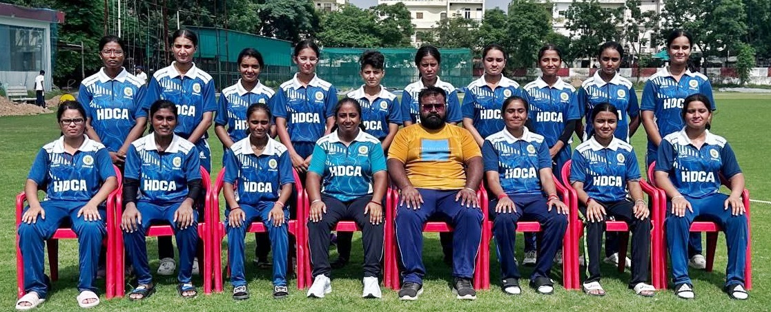 ਸੀਨੀਅਰ ਮਹਿਲਾ ਕ੍ਰਿਕਟ ਵਿੱਚ, ਹੁਸ਼ਿਆਰਪੁਰ ਨੇ ਕਪੂਰਥਲਾ ਟੀਮ ਨੂੰ 7 ਵਿਕਟਾਂ ਨਾਲ ਹਰਾਇਆ ਅਤੇ 4 ਅੰਕ ਹਾਸਲ ਕੀਤੇ: ਡਾ. ਰਮਨ ਘਈ