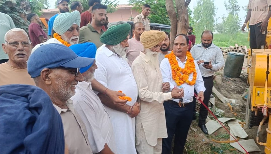 ਮੇਅਰ ਨੇ ਵਾਰਡ ਨੰਬਰ 19 ਪੁਰਹੀਰਾਂ ‘ਚ ਨਵੇਂ ਲੱਗਣ ਵਾਲੇ ਟਿਊਬਵੈੱਲ ਦੇ ਕਾਰਜ ਦੀ ਕਰਵਾਈ ਸ਼ੁਰੂਆਤ