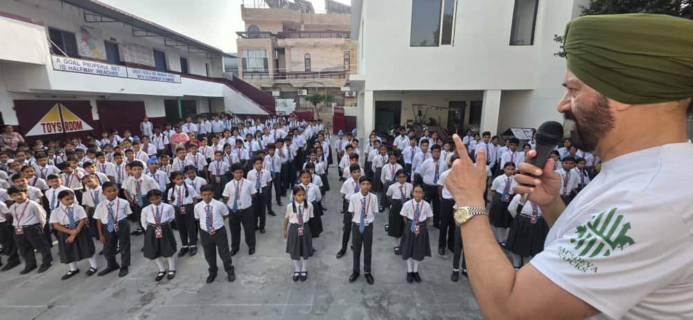 ਸੱਚਦੇਵਾ ਸਟਾਕਸ ਵਾਕਥੌਨ ਪ੍ਰਤੀ ਮੈਰੀ ਗੋਲਡ ਸਕੂਲ ਵਿੱਚ ਵਿਦਿਆਰਥੀਆਂ ਨੂੰ ਦਿੱਤੀ ਜਾਣਕਾਰੀ