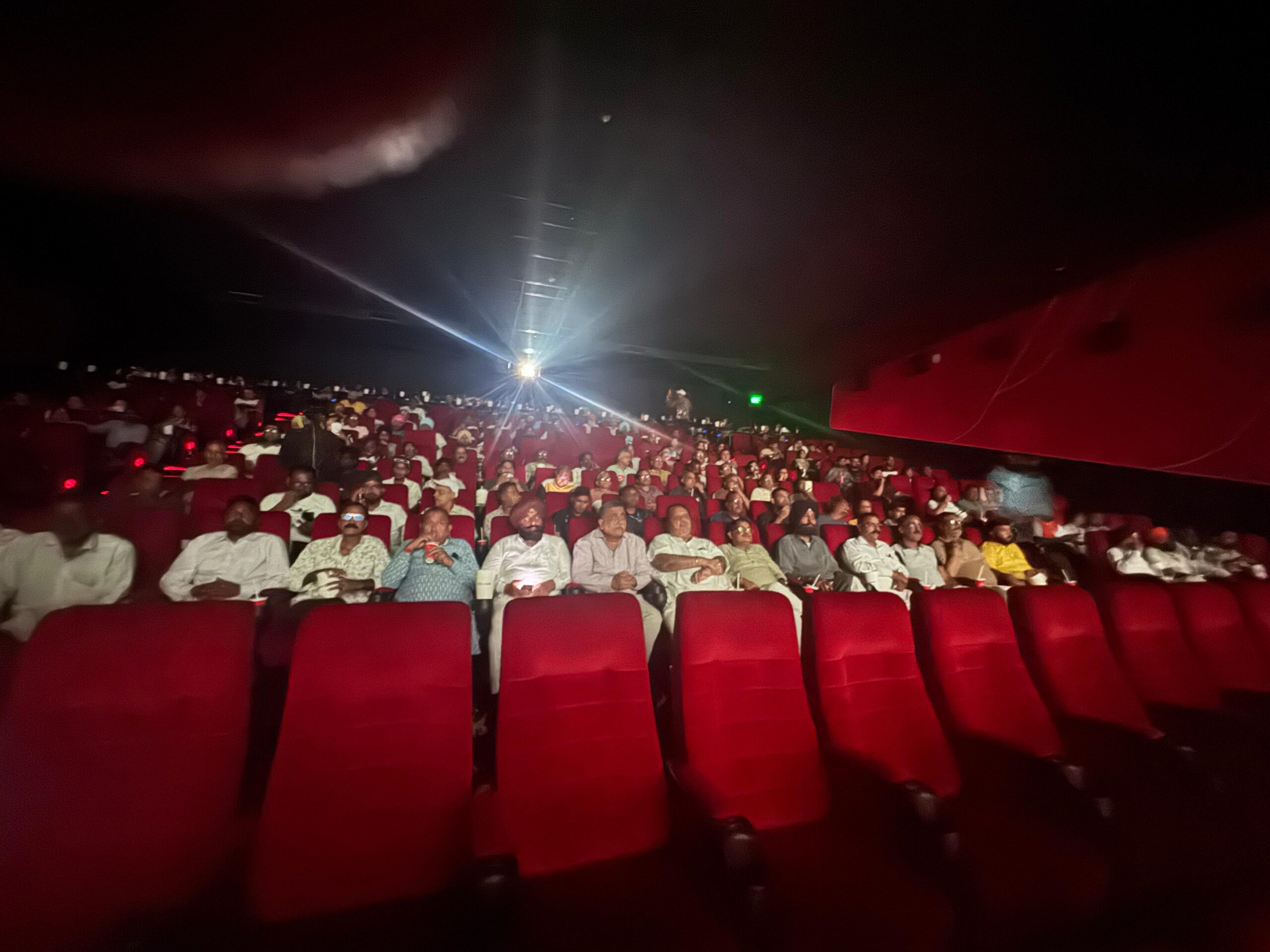 प्रधानमंत्री नरेंद्र मोदी के बचपन के ऊपर फिल्म बनी फिल्म चलो जीते हैं में दिखाया गया समाज के लिए खास संदेश  चारों विधानसभाओं मे सैकड़ों भाजपा नेताओ ने सक्रियता दिखाई