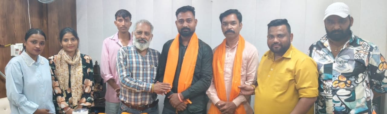 ਪਰਮਜੀਤ ਬਾਘਾ ਭਾਜਪਾ ਛੱਡਕੇ ਸ਼ਿਵਸੈਨਾ ਲੋਇੰਨ ਵਿੱਚ ਹੋਏ ਸ਼ਾਮਲ* 