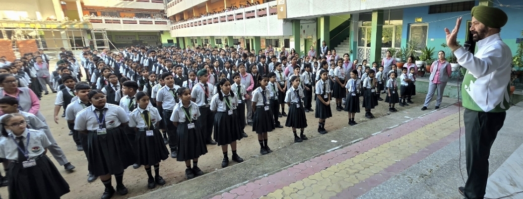 ਵਿਦਿਆਰਥੀਆਂ ਨੂੰ ਸਚਦੇਵਾ ਸਟਾਕ ਫੈਮਿਲੀ ਵਾਕ ਬਾਰੇ ਜਾਣੂ ਕਰਵਾਇਆ ਗਿਆ।