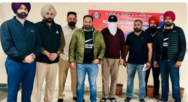 ਪੰਜਾਬ ਵਿਜੀਲੈਂਸ ਬਿਊਰੋ ਨੇ ਨਗਰ ਨਿਗਮ ਦੇ ਕਮਿਸ਼ਨਰ-ਕਮ-ਐਸਡੀਐਮ ਨੂੰ ਵਿਜ਼ੀਲੈਂਸ ਵਲੋ 50 ਹਜਾਰ ਰਿਸ਼ਵਤ ਲੈਂਦਿਆਂ ਰੰਗੇ ਹੱਥੀਂ ਕਾਬੂ ਕੀਤਾ