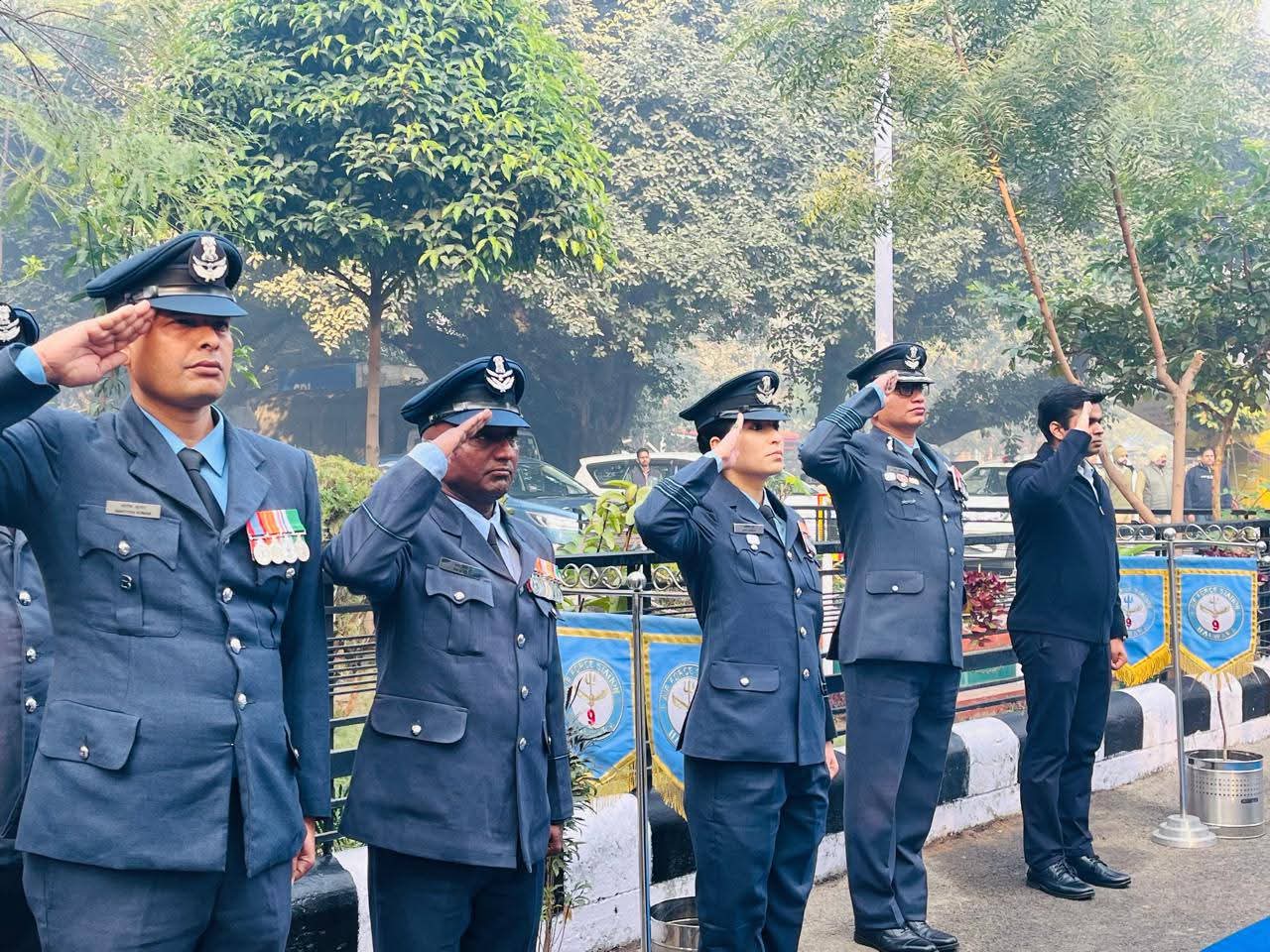 1971 ਦੇ ਯੁੱਧ ਦੇ ਹੀਰੋ ਫਲਾਇੰਗ ਅਫਸਰ ਨਿਰਮਲਜੀਤ ਸਿੰਘ ਸੇਖੋਂ ਨੂੰ ਸ਼ਹੀਦੀ ਦਿਵਸ ਮੌਕੇ ਕੀਤੀ ਸ਼ਰਧਾਂਜਲੀ ਭੇਟ*