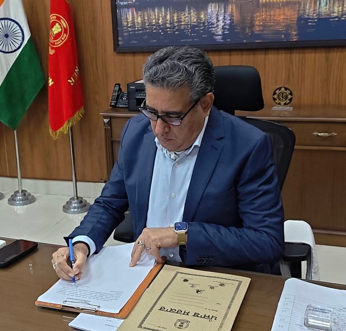 ਸ਼੍ਰੀ ਅਰੁਣ ਸੇਖੜੀ ਨੇ ਡਵੀਜਨਲ ਕਮਿਸ਼ਨਰ ਫਰੀਦਕੋਟ ਦਾ ਵਾਧੂ ਚਾਰਜ ਸੰਭਾਲਿਆ