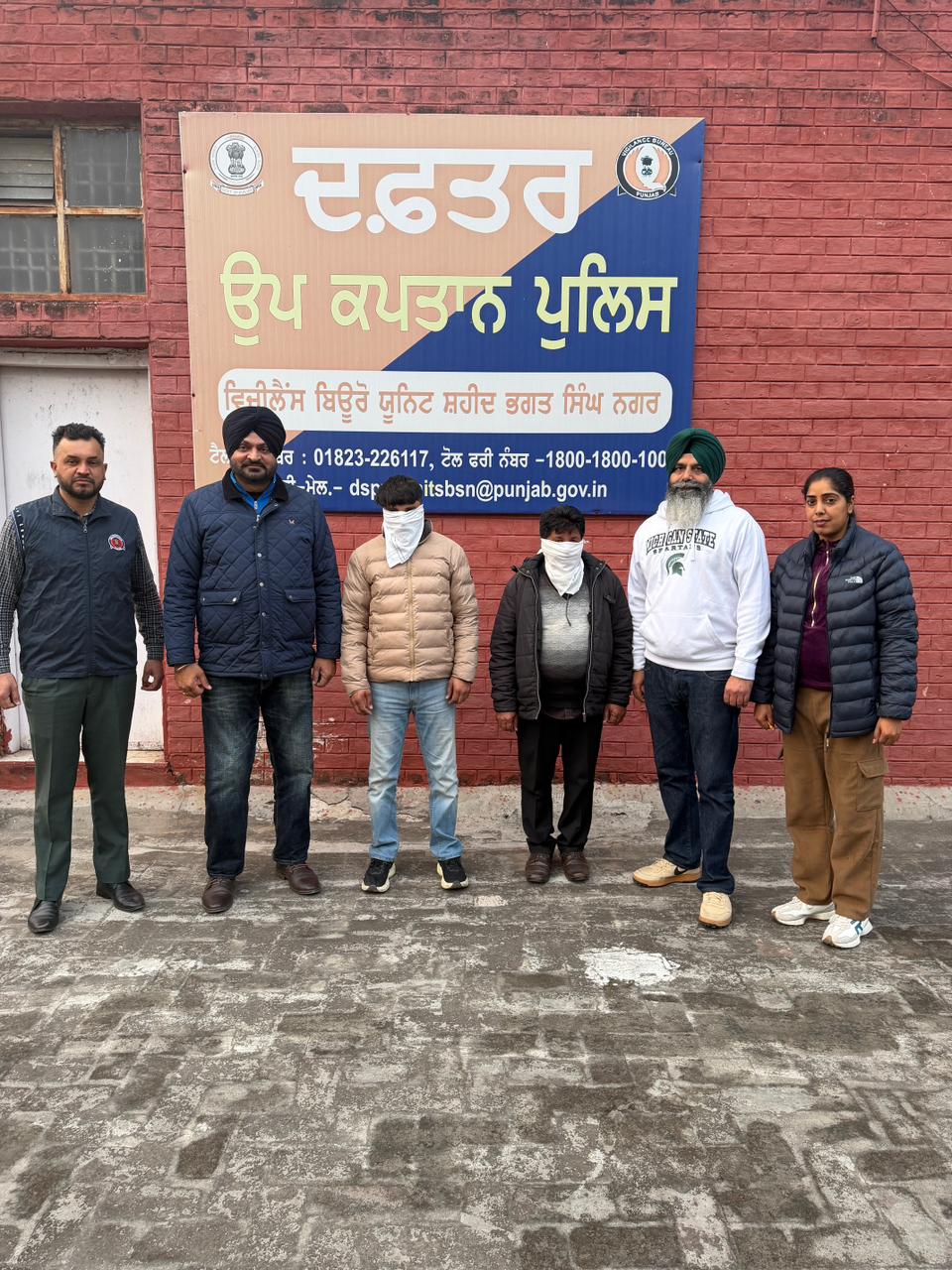 ਵਿਜੀਲੈਂਸ ਬਿਊਰੋ ਵੱਲੋਂ 18000 ਰੁਪਏ ਰਿਸ਼ਵਤ ਲੈਂਦਾ ਰੈਂਟ ਕੁਲੈਕਟਰ ਅਤੇ ਚਪੜਾਸੀ ਰੰਗੇ ਹੱਥੀਂ ਕਾਬੂ*