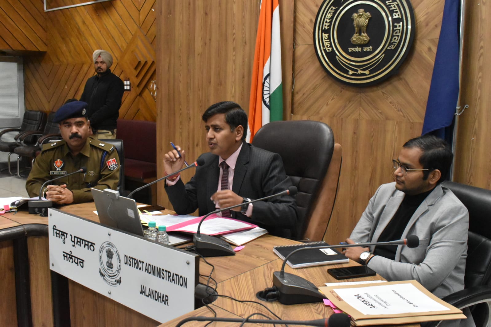 ਡਿਪਟੀ ਕਮਿਸ਼ਨਰ ਵੱਲੋਂ ਡਰੱਗ ਹਾਟਸਪੋਟਸ ’ਚ ਨਸ਼ਿਆਂ ਖਿਲਾਫ਼ ਵਿਆਪਕ ਤੇ ਪ੍ਰਭਾਵਸ਼ਾਲੀ ਕਾਰਵਾਈ ਕਰਨ ਦੇ ਨਿਰਦੇਸ਼